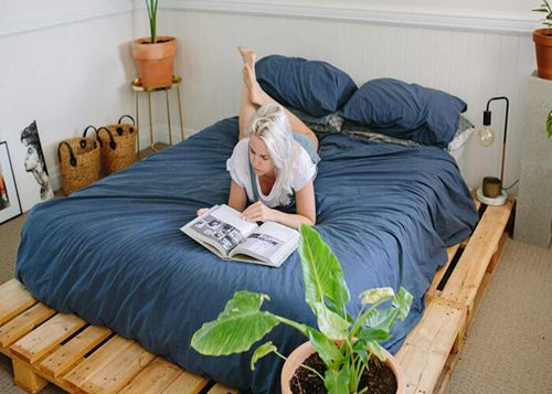 Hướng dẫn làm giường bằng gỗ pallet siêu dễ không phải ai cũng biết